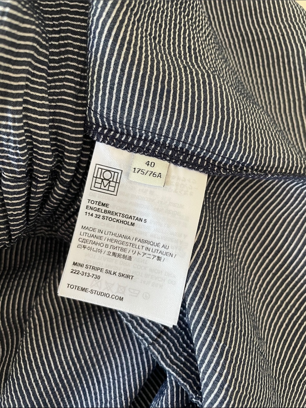 Toteme Elastic-Waist Midi Skirt - Picture 5 of 5